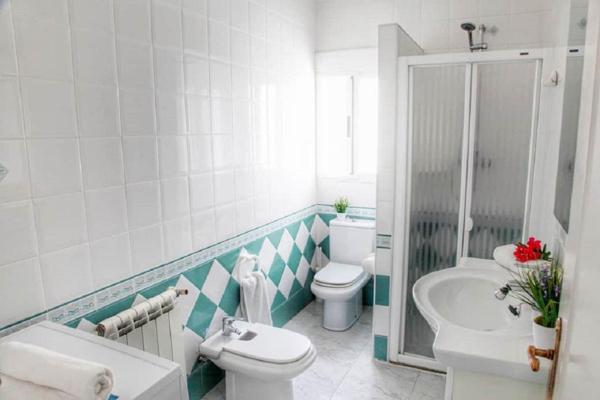 הוילה Vinarós Casa Vesalia A 1A Linea De Mar Con Aa Y Wi-Fi. מראה חיצוני תמונה