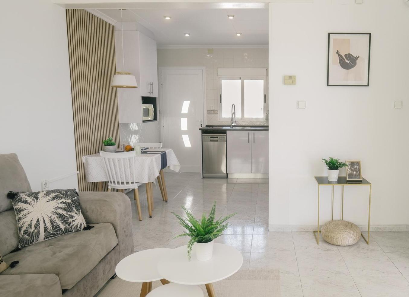 הוילה Vinarós Casa Vesalia A 1A Linea De Mar Con Aa Y Wi-Fi. מראה חיצוני תמונה